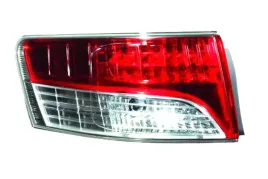 212-19r9r-ue-lampa-tylna-toyota-avensis-11-08-10-18-pr