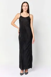 czarna-sukienka-elegancka-damska-midi-na-ramiaczkach-plisowana-40-5ga