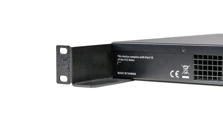 lancom-switch-rack-mount-l250-czarny