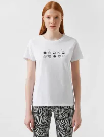 koton-bialy-t-shirt-damski-z-nadrukiem-planet-xs-6fa