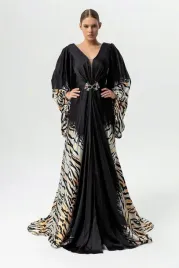 elegancka-suknia-maxi-z-bufiastymi-rekawami-i-zdobieniem-38-5ia