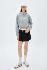 koton-szara-bluza-damska-z-kapturem-krotka-z-nadrukiem-new-york-m-5ga