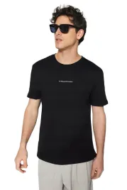 trendyol-man-czarny-t-shirt-meski-z-okraglym-dekoltem-i-nadrukiem-xs-5da
