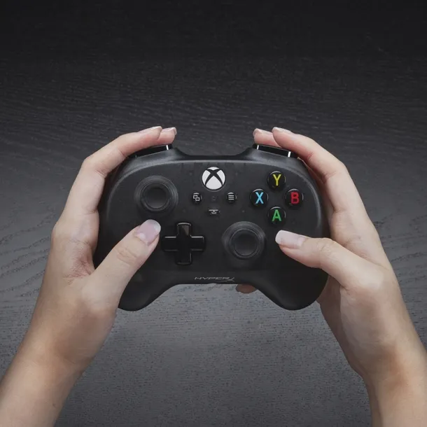 2x-pad-hyperx-clutch-tanto-mini-zasilanie-usb