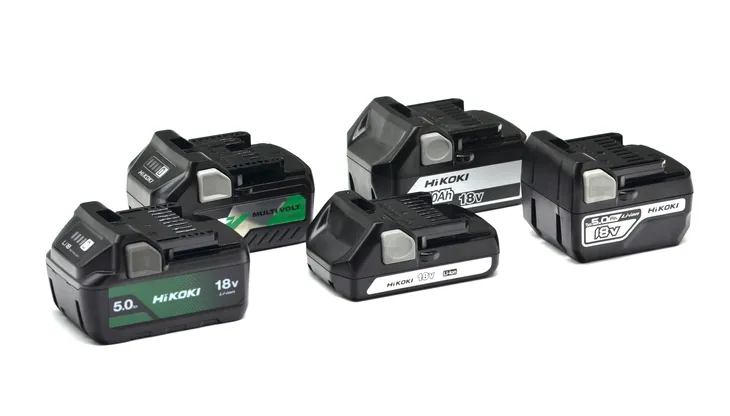 radio-hikoki-ur18da-w4z-seria-ur18da