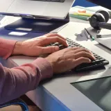 2x-klawiatura-logitech-mx-mechanical-mini-konstrukcja-niski-profil-klawiszy-podswietlenie