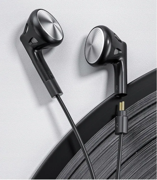 2x-sluchawki-fiio-ff1-clear