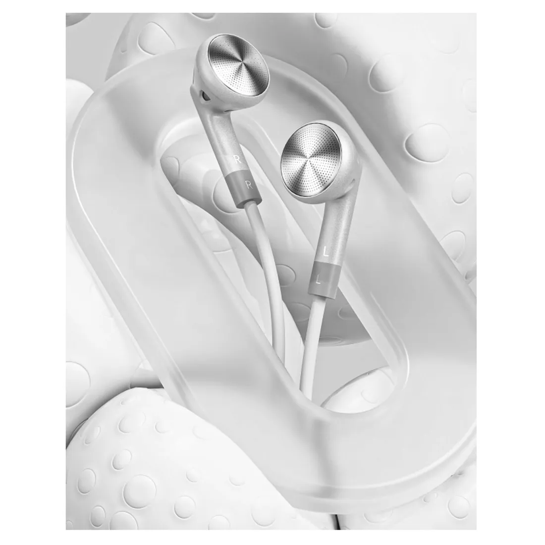 2x-sluchawki-fiio-ff1-clear