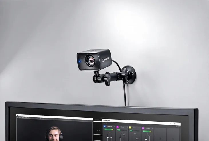 2x-statyw-elgato-wall-mount-producent-elgato