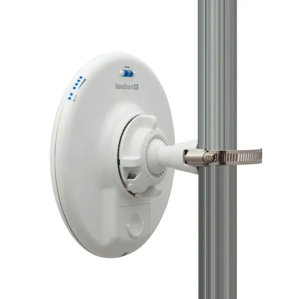 2x-access-point-ubiquiti-nanobeam-producent-ubiquiti