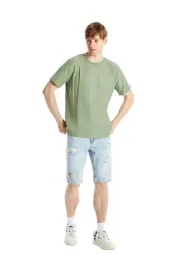 lc-waikiki-spodenki-jeansowe-meskie-z-dziurami-do-polowy-uda-33-5da