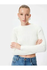 koton-bialy-sweter-damski-z-warkoczowym-wzorem-i-golfem-s-5ga