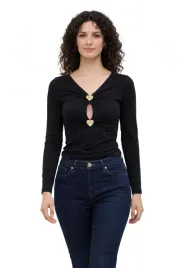 guess-czarne-body-z-dlugim-rekawem-i-ozdobnymi-serduszkami-s-i4c
