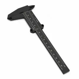 suwmiarka-plastikowa-150mm-6-cali-noniuszowa-lekka-czarna