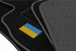dywaniki-welurowe-samochodowe-haft-flaga-ukraina-zestaw-4-szt-stopery