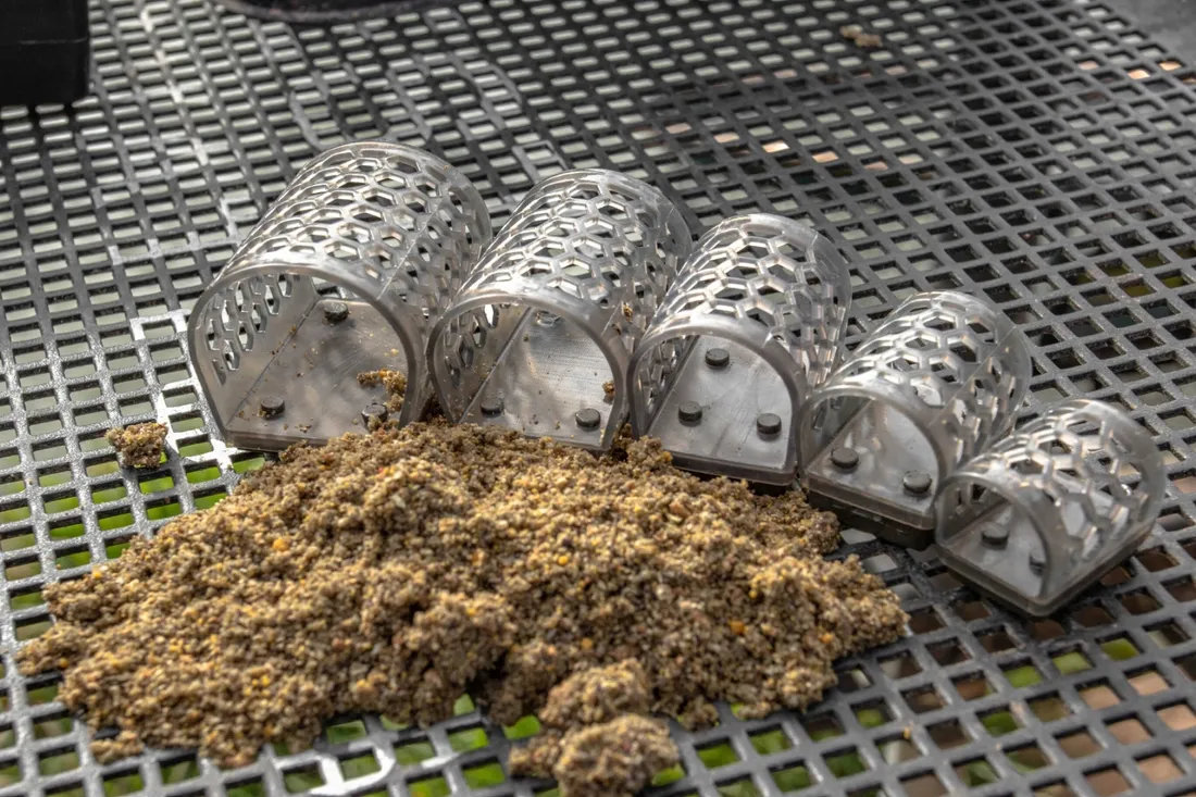 koszyk-zanetowy-preston-hexmesh-medium-20g-cage-feeder
