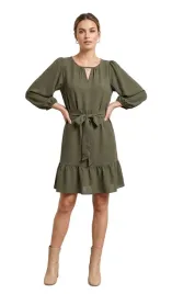 only-khaki-sukienka-z-wiazanym-paskiem-i-falbana-m-6ea