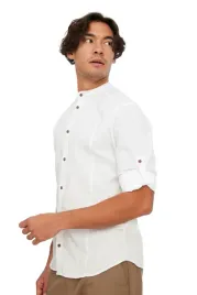 trendyol-man-biala-koszula-meska-casual-z-kolnierzykiem-stojka-s-5da