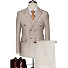 bezowy-dwurzedowy-meski-garnitur-elegancki-z-zlotymi-guzikami-l-1la