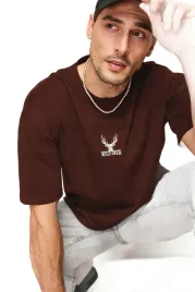 trendyol-man-brazowy-t-shirt-meski-z-nadrukiem-i-okraglym-dekoltem-l-5da