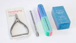 zestaw-do-manicure-cazki-do-skorek-kopytko-pilnik-usuwanie-hybrydy