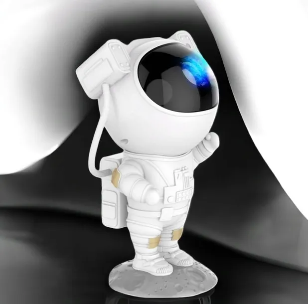 astronauta-stojacy-projektor-stan-nowy