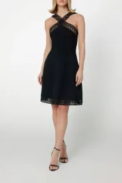 guess-czarna-sukienka-elegancka-rozkloszowana-z-azurowymi-wstawkami-42-gla