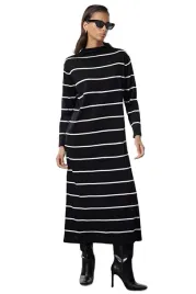 trendyol-czarna-sukienka-midi-w-biale-paski-z-golfem-l-5ea-l-5-a