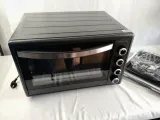 mini-piekarnik-cecotec-6090-60-l-czarny-otwieranie-drzwi-do-dolu
