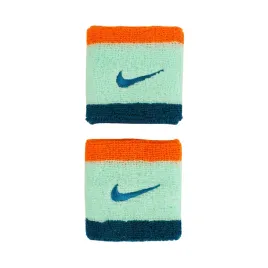 nd05-f0409-n1012405322-frotki-na-reke-nike-swoosh-wristbands-2-szt-zielone