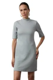 trendyol-szara-sukienka-z-krotkim-rekawem-i-cekinami-s-5ea-s-5-a