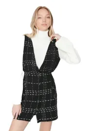 trendyol-czarna-sukienka-elegancka-rozkloszowana-w-krate-z-guzikami-36-5ea
