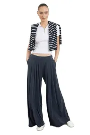 trendyol-dlugie-spodnie-damskie-proste-z-zaszewkami-granatowe-l-5ea-l-5-a