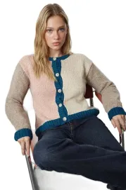 trendyol-sweter-damski-rozpinany-wielokolorowy-z-guzikami-s-5ea-s-5-a