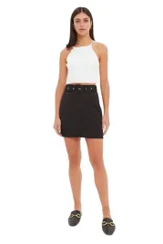 trendyol-czarna-mini-spodnica-z-paskiem-prosta-40-5ea-40-5-a
