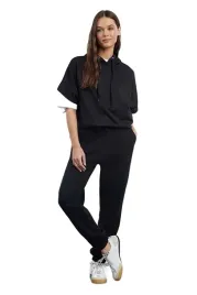 trendyol-czarna-bluza-damska-z-kapturem-i-krotkim-rekawem-s-5ea-s-5-a