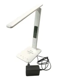 lampka-biurkowa-z-kalendarzem-i-ladowarka-indukcyjna-lethe-biala