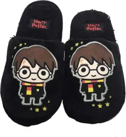 harry-potter-czarne-kapcie-domowe-z-haftem-postaci-32-jld