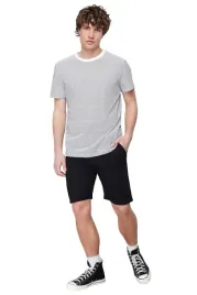 trendyol-man-czarne-krotkie-spodenki-meskie-z-prostym-krojem-s-5da-s-5-a