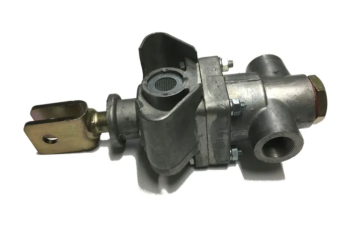 zawor-hamulca-c-330-waga-z-opakowaniem-0-6-kg