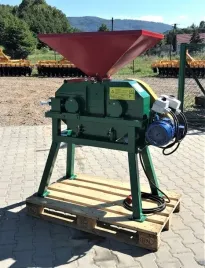 gniotownik-3kw-walcowy-zgniatacz-ziarna-gz05-150