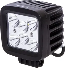 lampa-robocza-led-kwadratowa-42w-3780-lm-10-30v-swiatlo-skupione-6-led