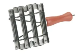 zgrzeblo-metalowe-11x12-5-cm-1810ker