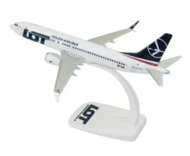 model-samolotu-boeing-737-max-8-lot-kolekcjonerska-replika-20cm-1-200