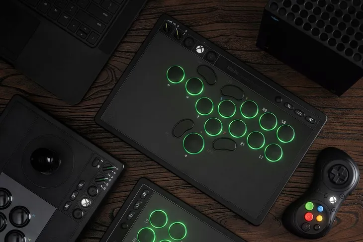 2x-pad-8bitdo-arcade-controller-xbox-pc-black-zlacza-mini-jack-3-5-audio-usb-typ-c