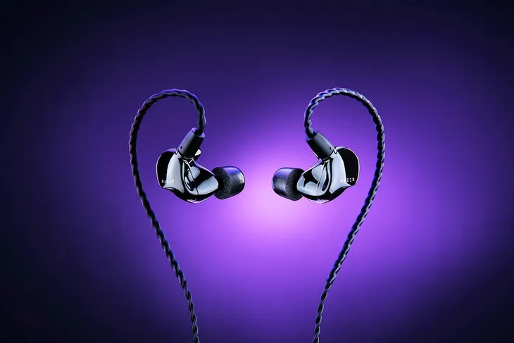2x-sluchawki-razer-moray-marka-razer