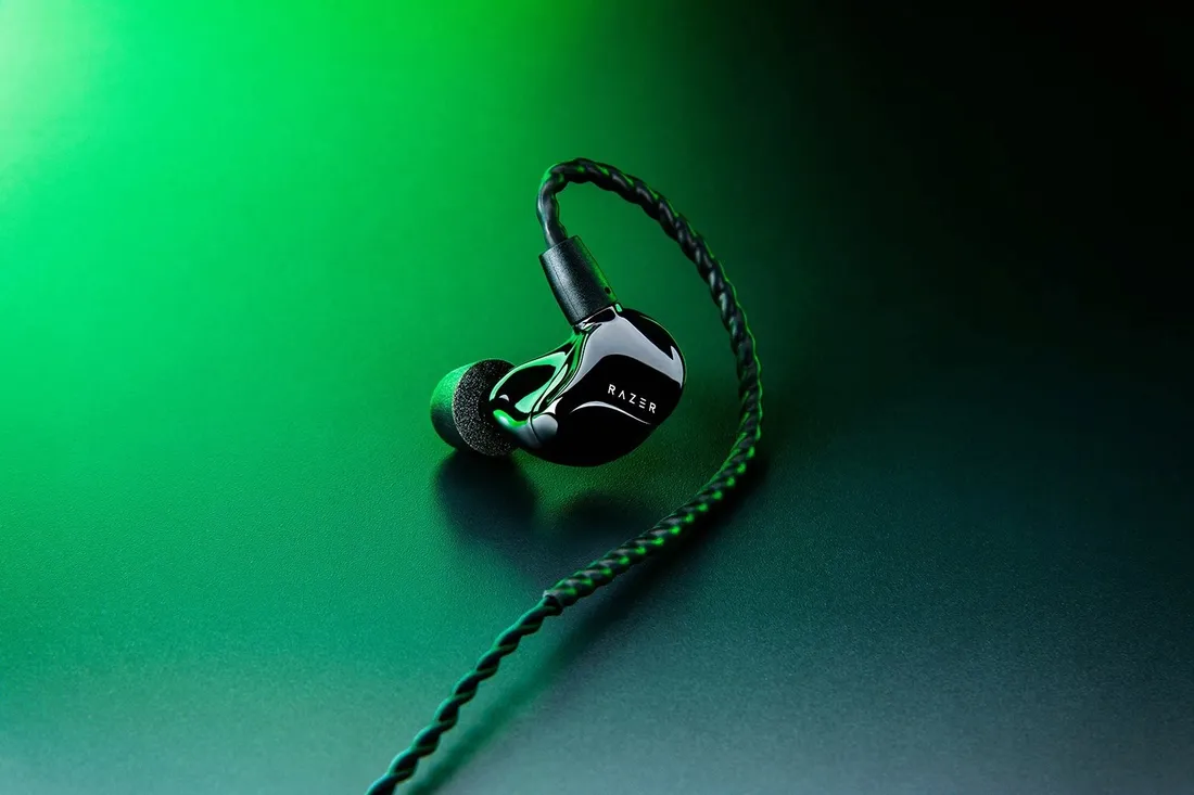 2x-sluchawki-razer-moray