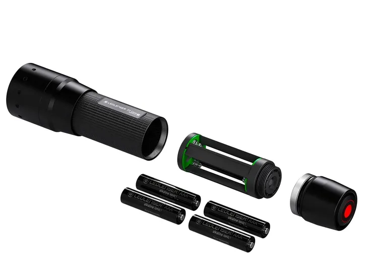 2x-latarka-ledlenser-p7-core-waga-z-opakowaniem-0-3-kg