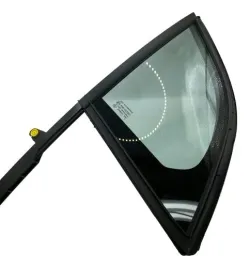 9202p9-szyba-boczna-drzwi-prawy-przod-oe-psa-ds3