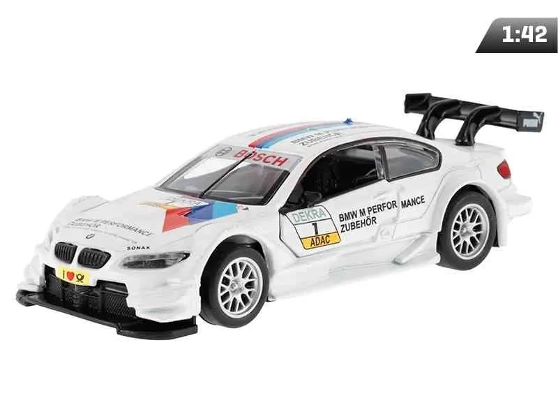 model-1-42-bmw-m3-dtm-bialy